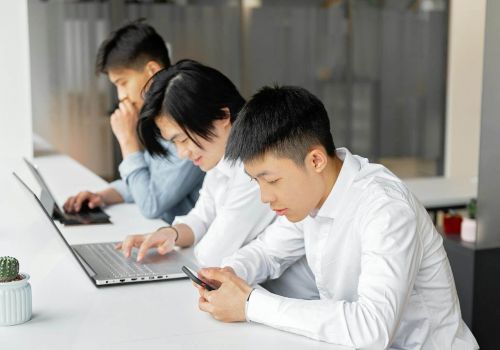 Những Lưu Ý Quan Trọng Người Lao Động Cần Biết Khi Làm Việc Tại Nhật Bản