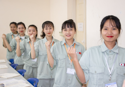 Tại sao thực tập sinh nữ thường dễ trúng tuyển hơn các thực tập sinh nam?