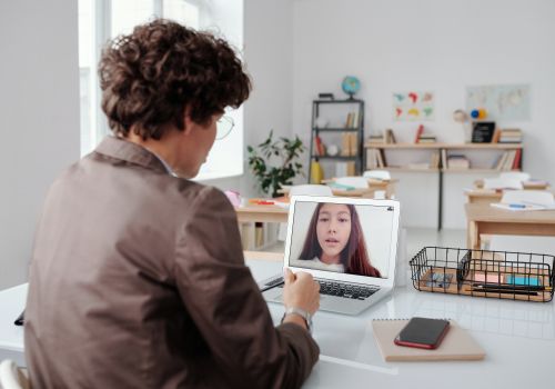 Những dịch vụ hỗ trợ học tiếng Nhật ở Nhật Bản